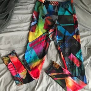 Front Row Society printed gym leggings.